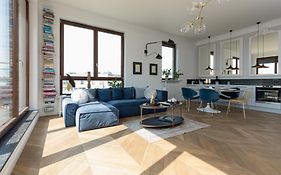Royal Garden Apartment In Wilanow By Renters Prestige
